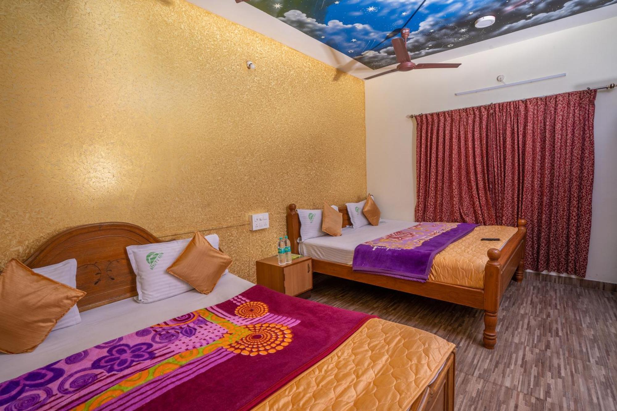 Hotel Misty Inn Yercaud Exterior photo